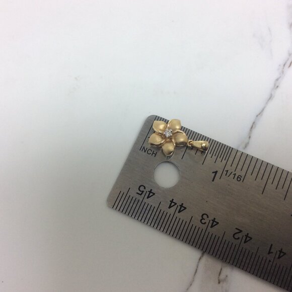 14K REAL SOLID YELLOW GOLD Plumeria Flower diamond charm pendant 1.3gr - Picture 6 of 6